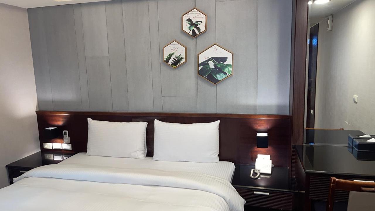 Sun Sweet Hotel Luodong Buitenkant foto