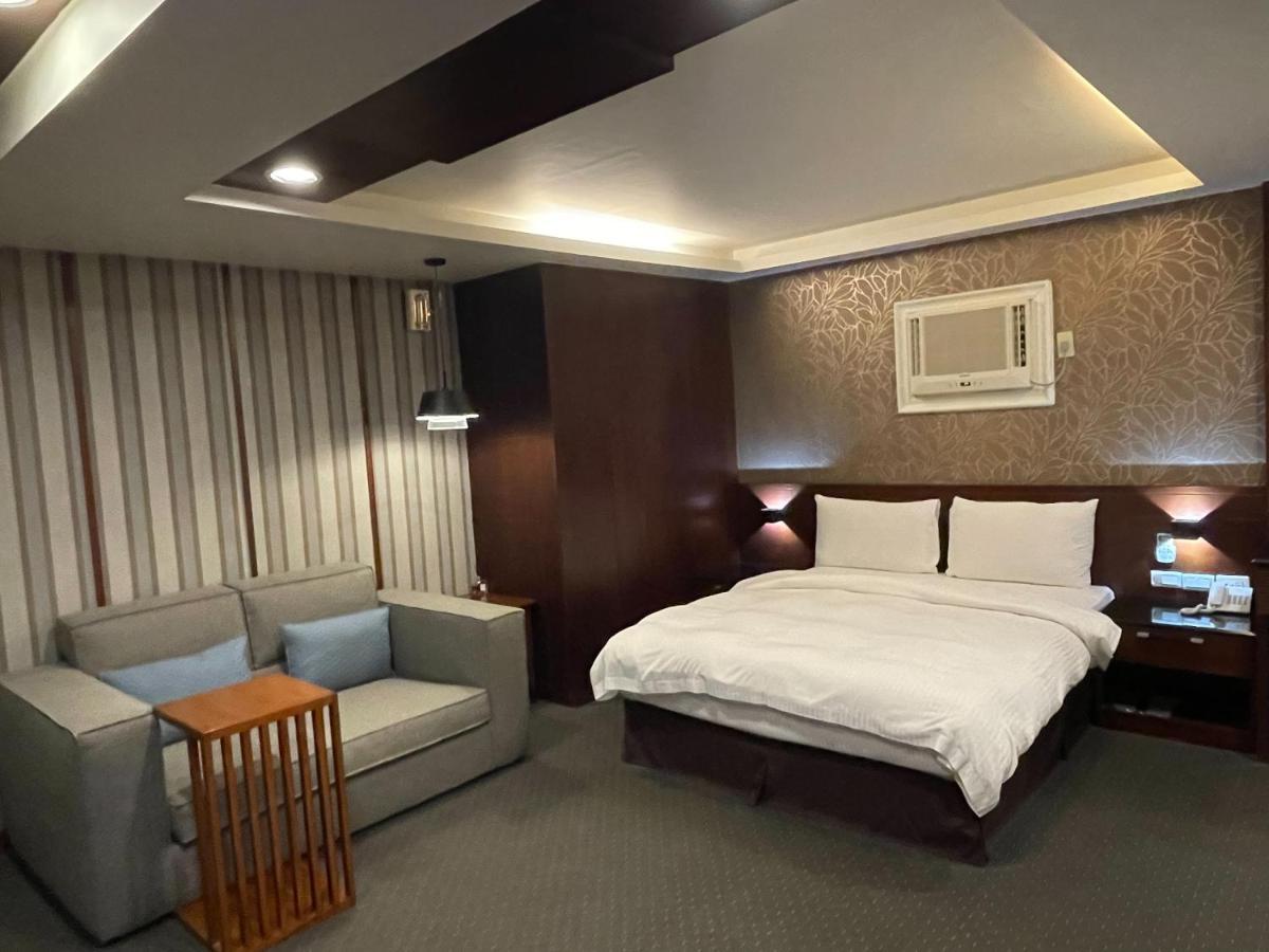 Sun Sweet Hotel Luodong Buitenkant foto