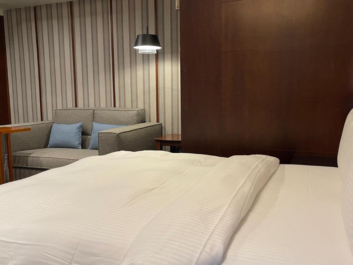 Sun Sweet Hotel Luodong Buitenkant foto