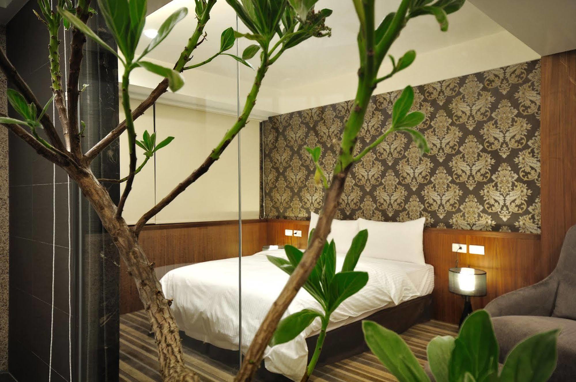 Sun Sweet Hotel Luodong Buitenkant foto