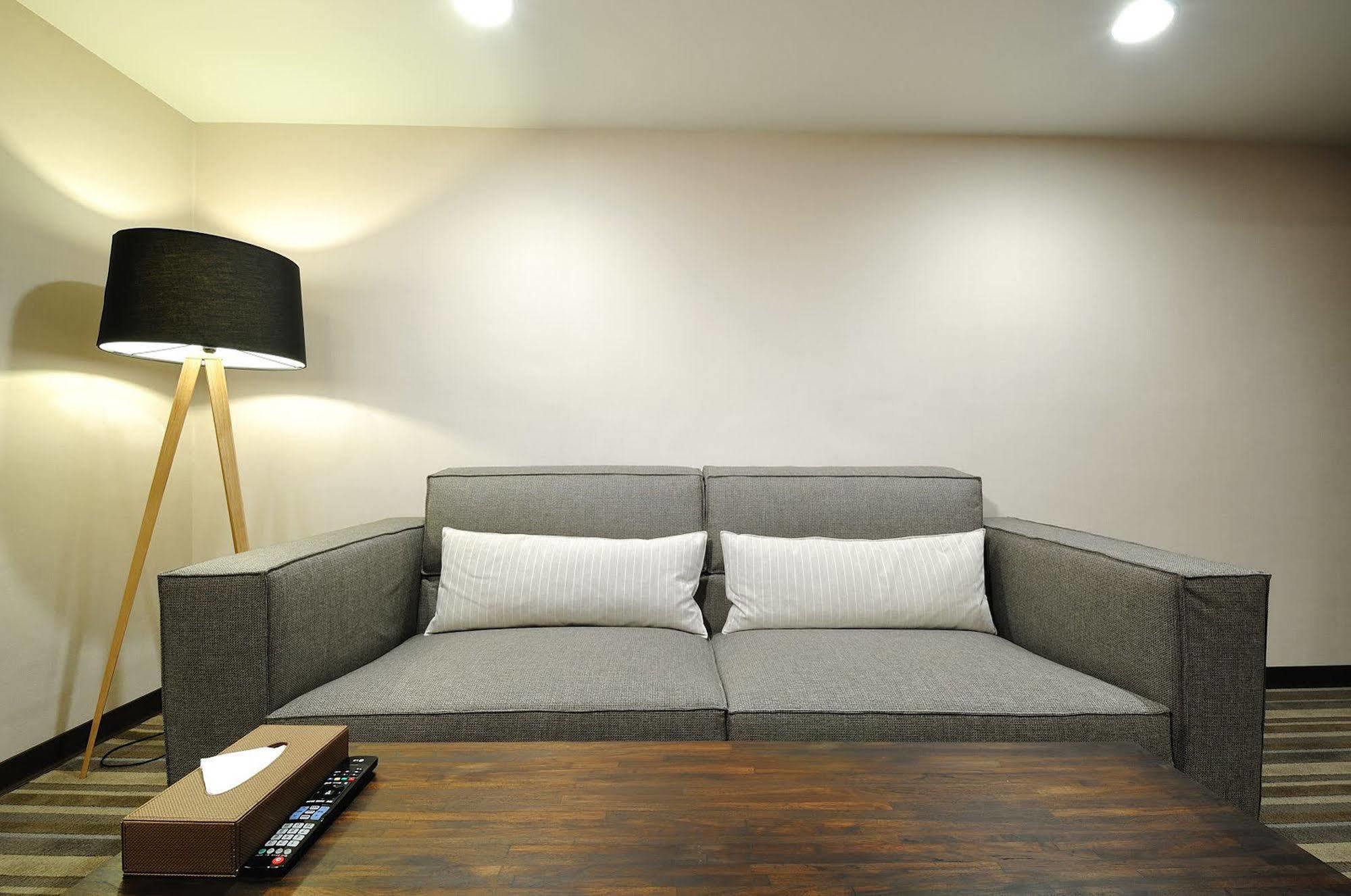 Sun Sweet Hotel Luodong Buitenkant foto